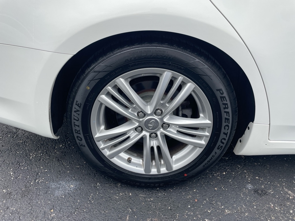 Infiniti G37 Sedan 4dr Journey RWD 2013