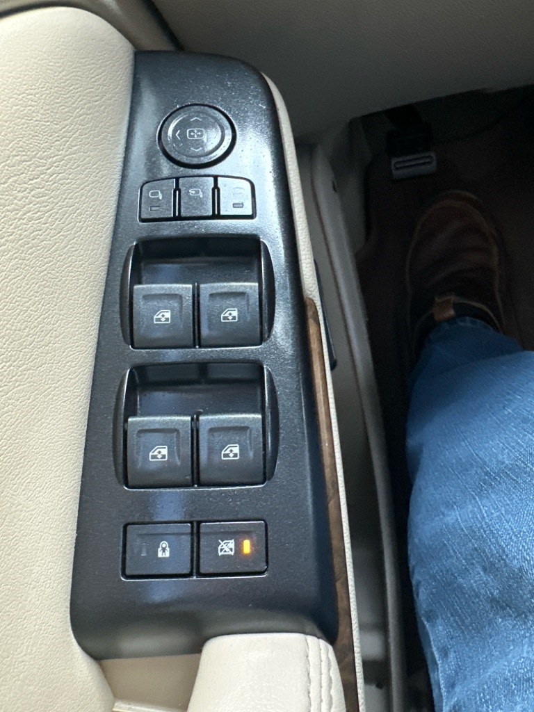 GMC Yukon 2WD 4dr Denali 2018