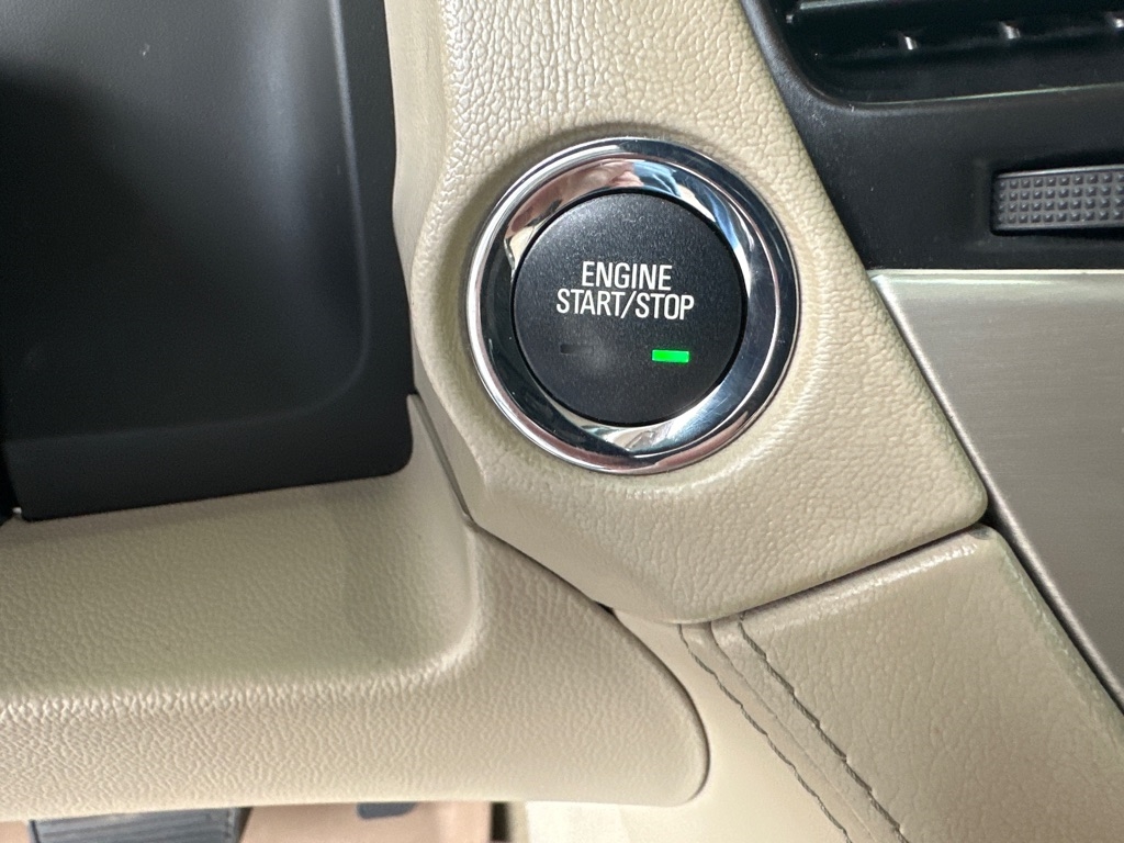 GMC Yukon 2WD 4dr Denali 2018