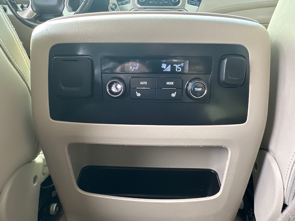 GMC Yukon 2WD 4dr Denali 2018