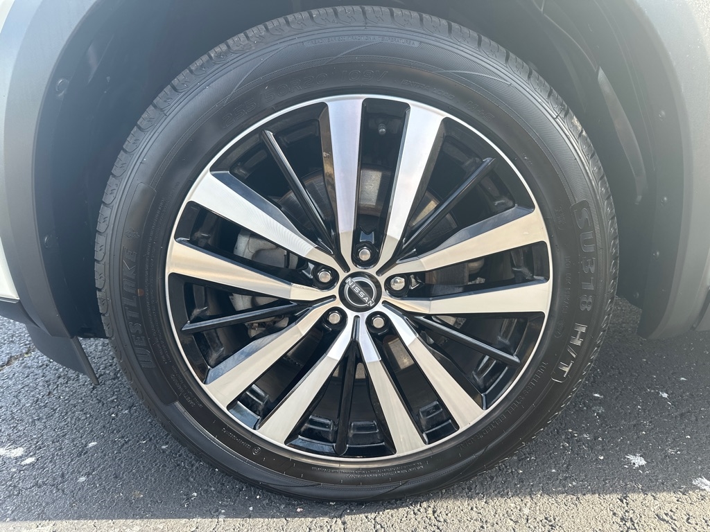 Nissan Pathfinder Platinum 2WD 2023