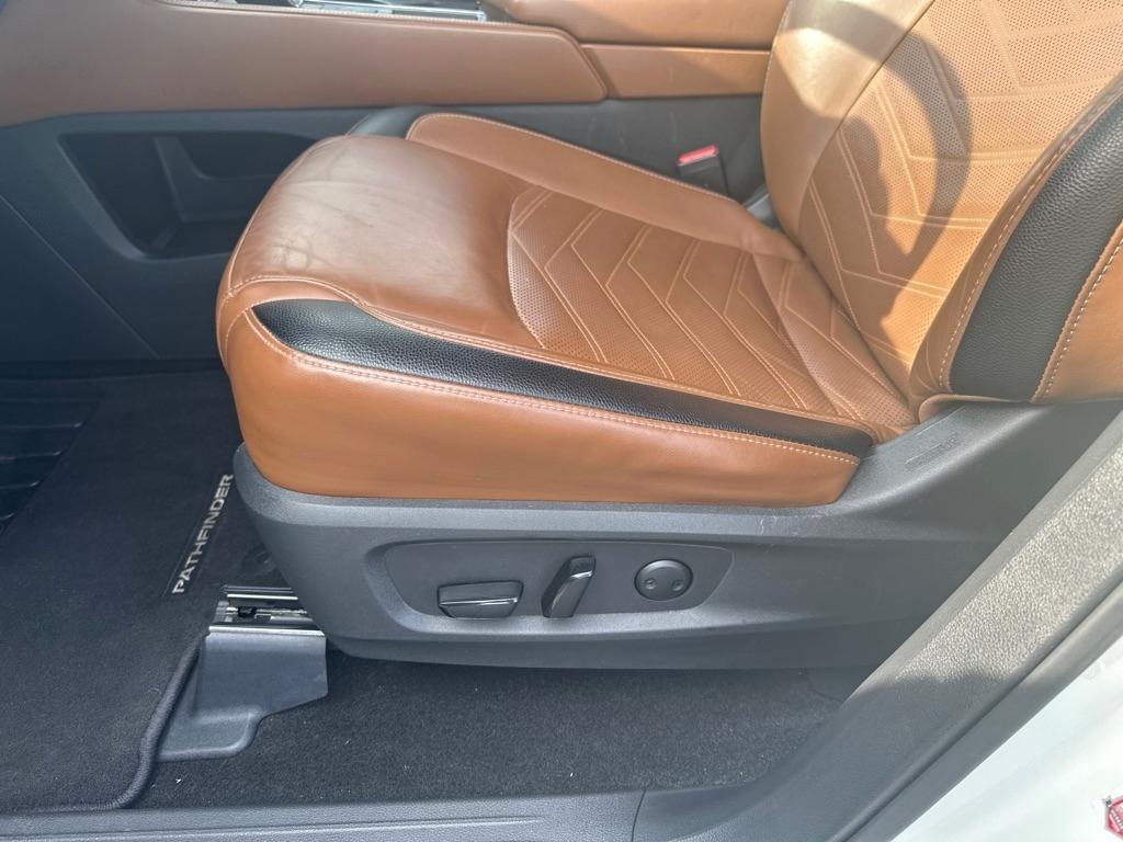 Nissan Pathfinder Platinum 4D SUV FWD 2023