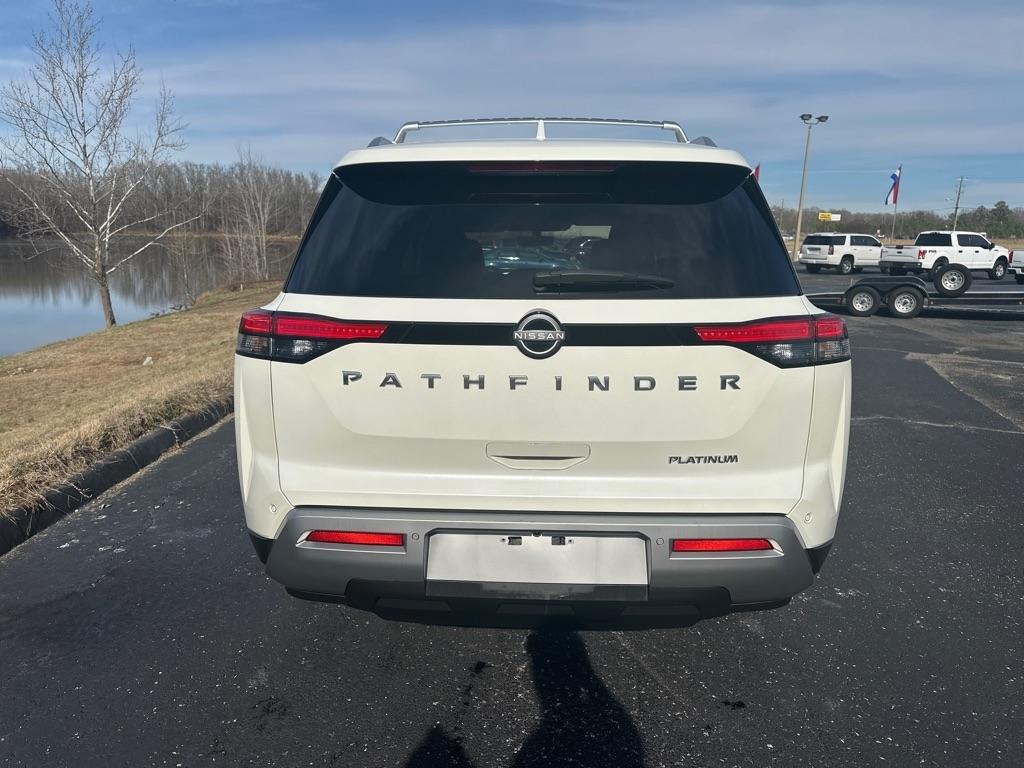 Nissan Pathfinder Platinum 4D SUV FWD 2023