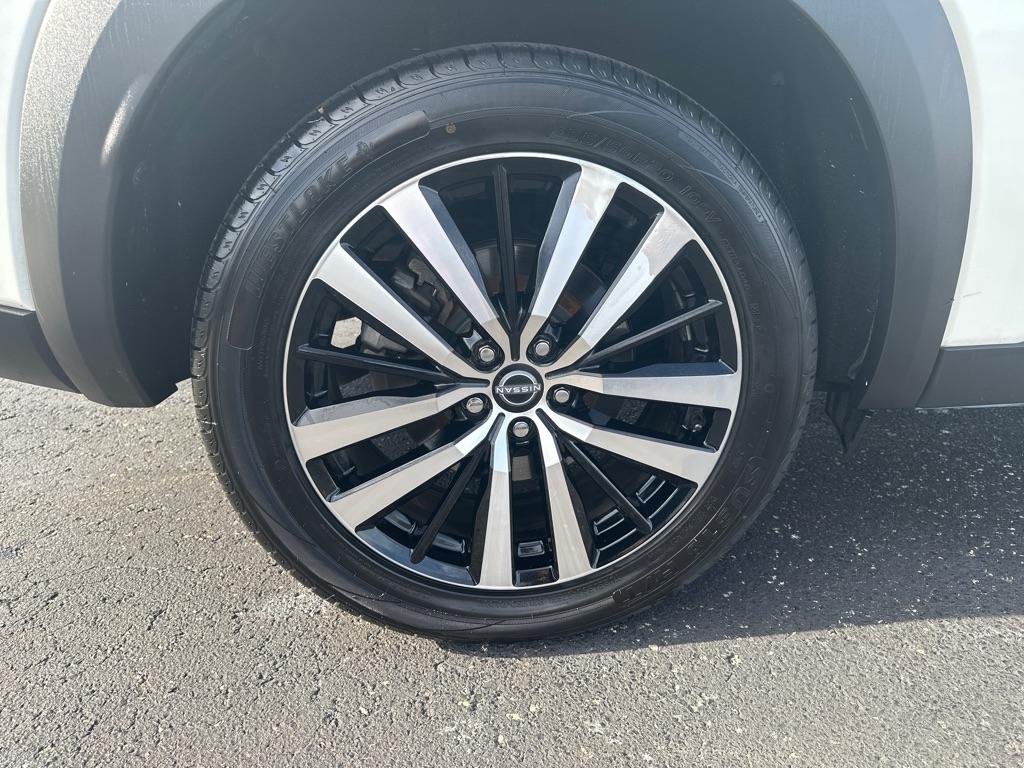 Nissan Pathfinder Platinum 4D SUV FWD 2023