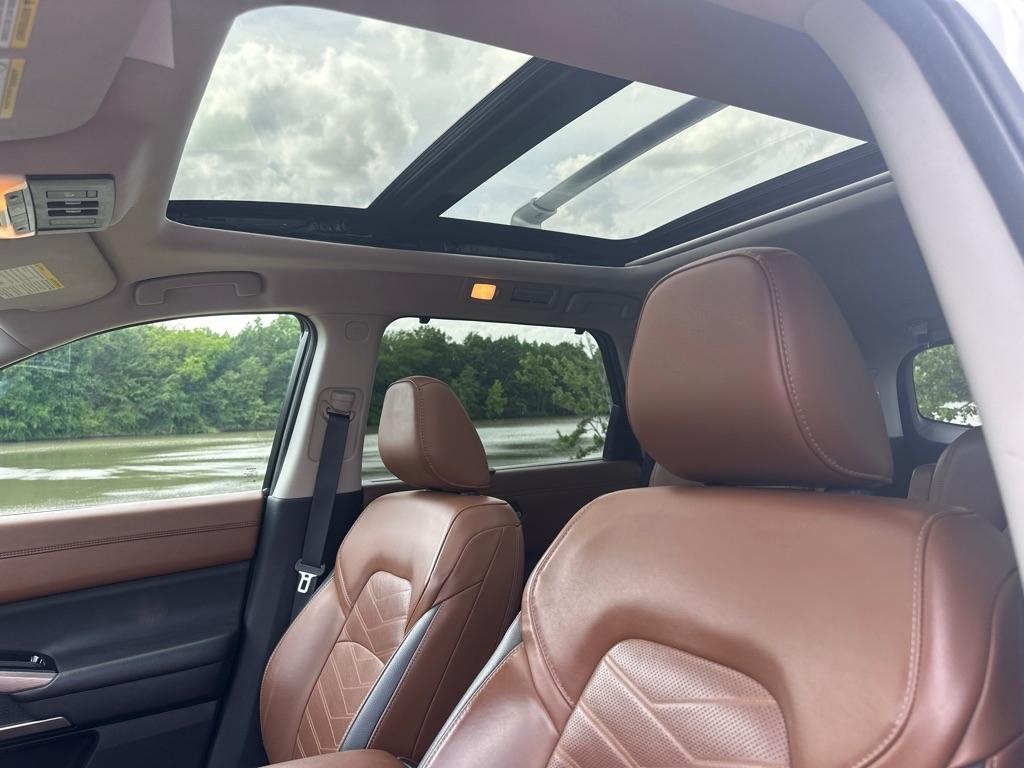 Nissan Pathfinder Platinum 4D SUV FWD 2023