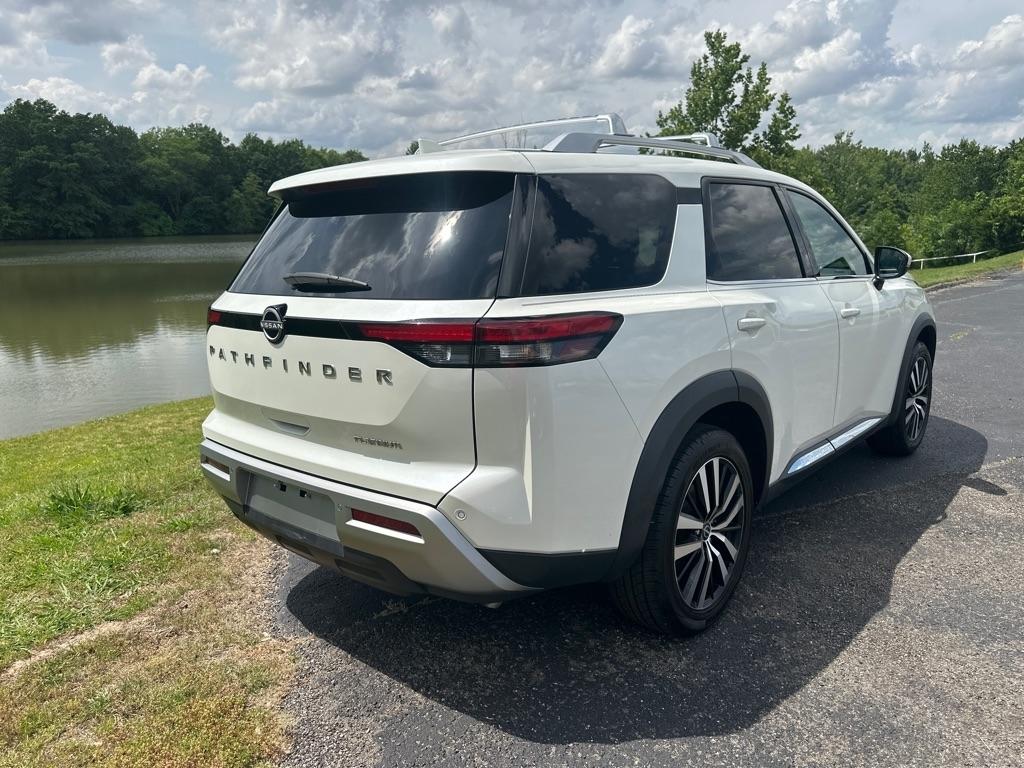 Nissan Pathfinder Platinum 4D SUV FWD 2023