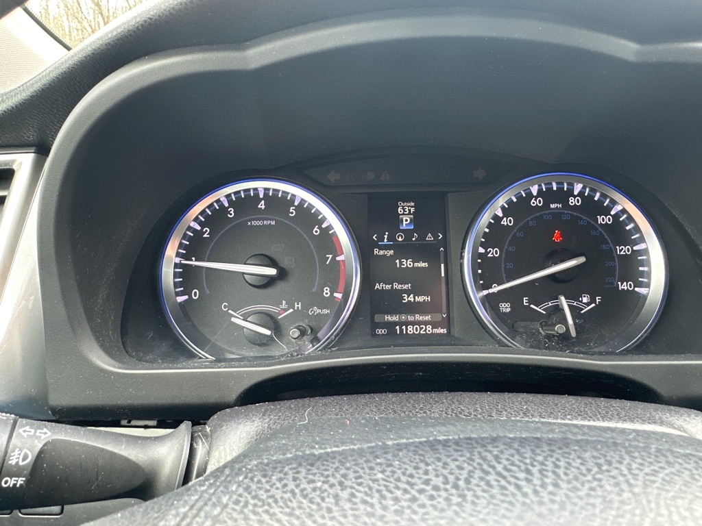 Toyota Highlander FWD 4dr V6 XLE (Natl) 2015