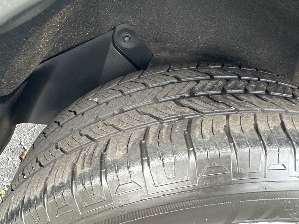 Toyota Highlander FWD 4dr V6 XLE (Natl) 2015