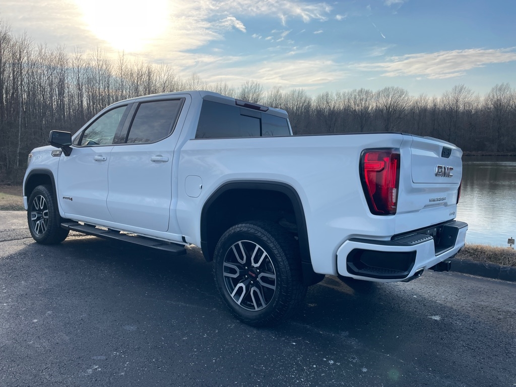 GMC Sierra 1500 4WD Crew Cab 147" AT4 2019