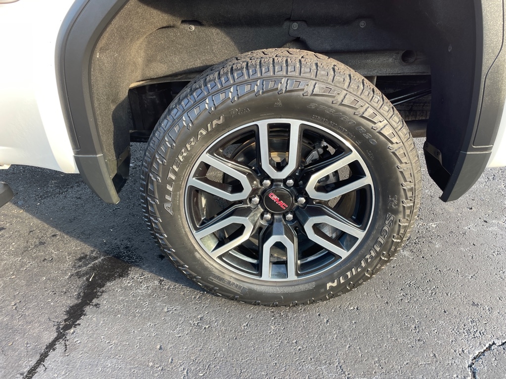 GMC Sierra 1500 4WD Crew Cab 147" AT4 2019