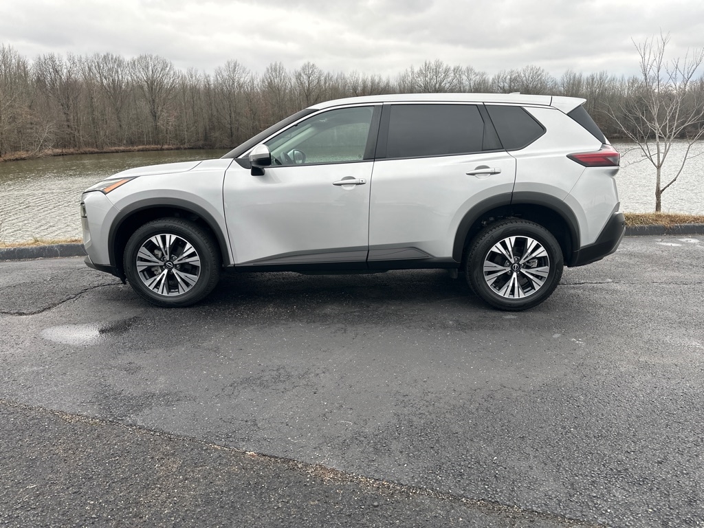 Nissan Rogue FWD SV 2022