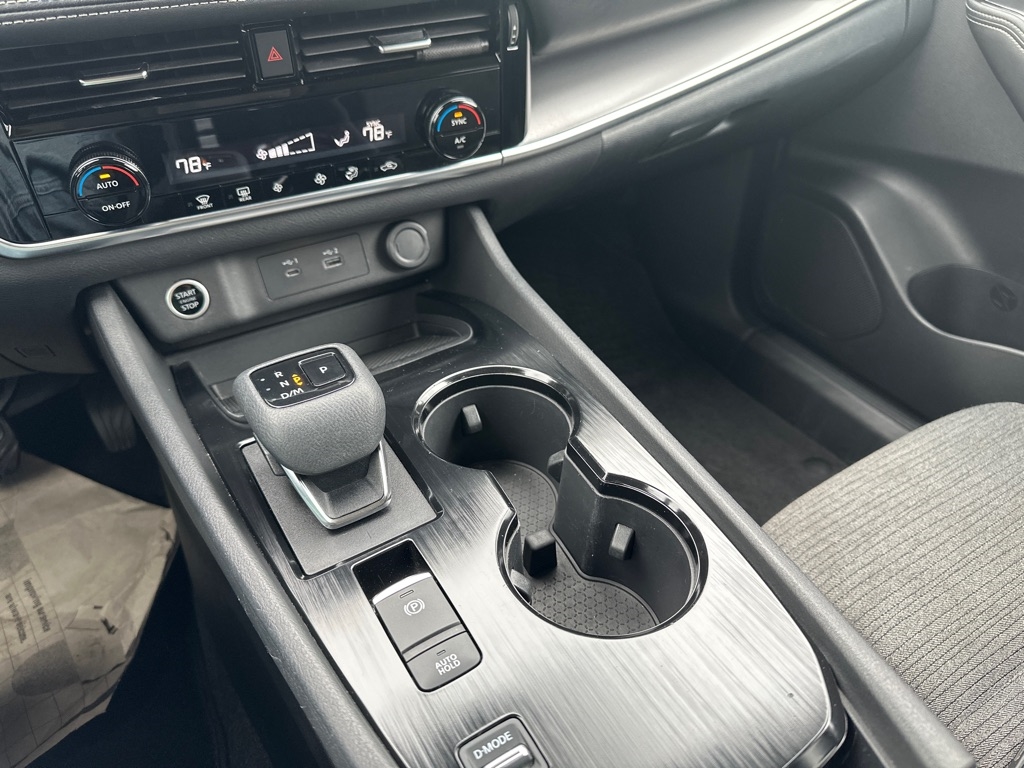 Nissan Rogue FWD SV 2022