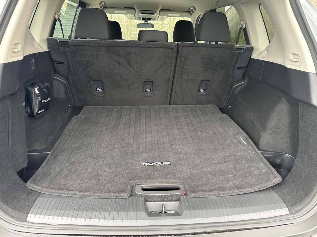 Nissan Rogue FWD SV 2022