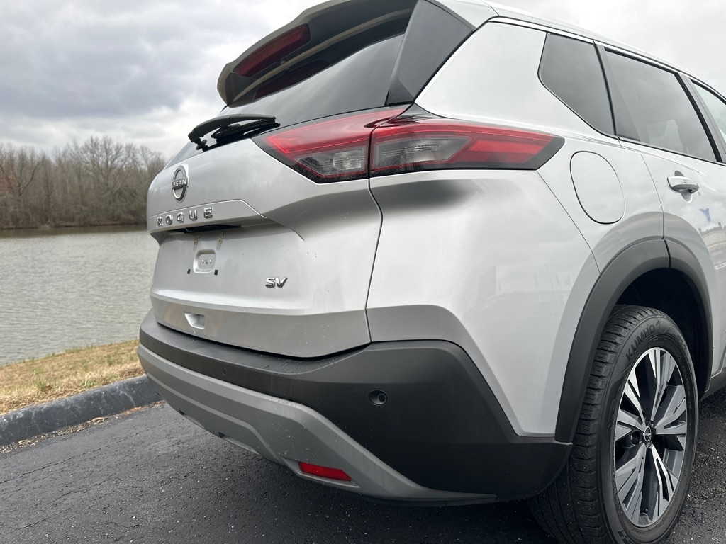 Nissan Rogue FWD SV 2022