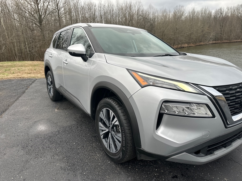 Nissan Rogue FWD SV 2022