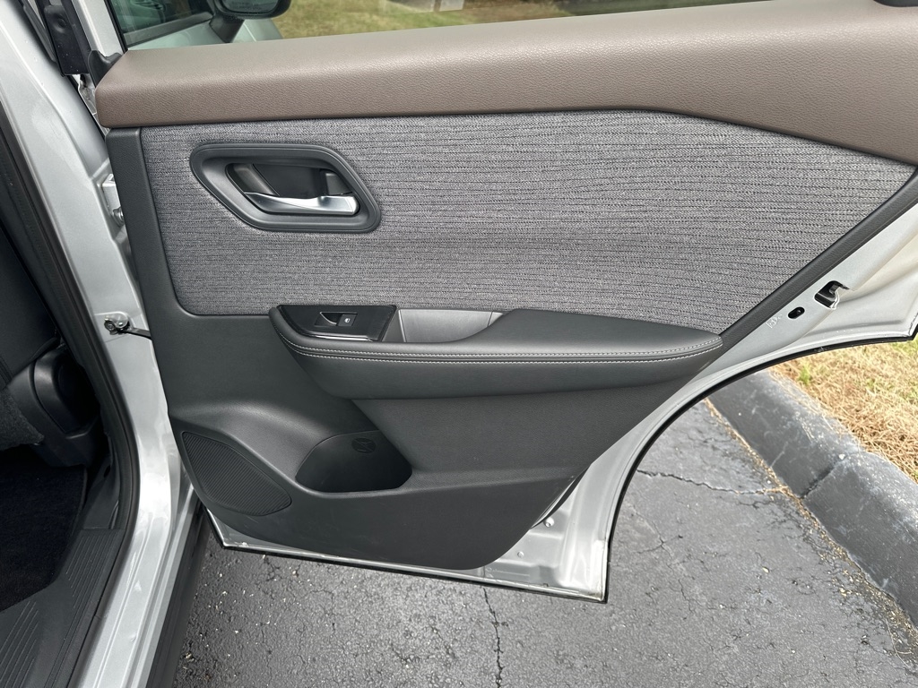 Nissan Rogue FWD SV 2022