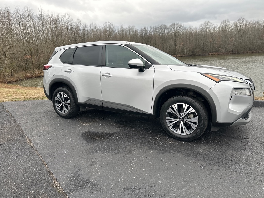 Nissan Rogue FWD SV 2022