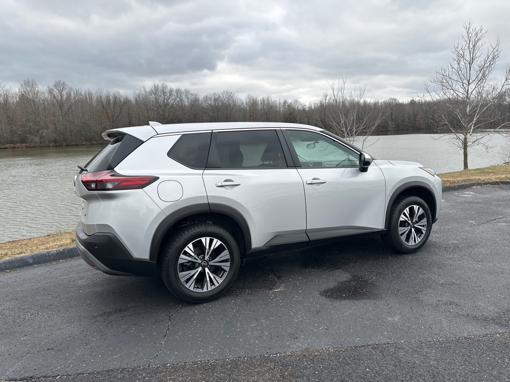 Nissan Rogue FWD SV 2022
