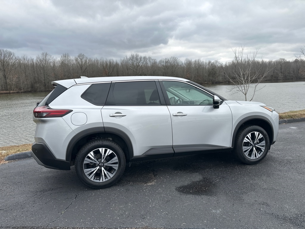 Nissan Rogue FWD SV 2022