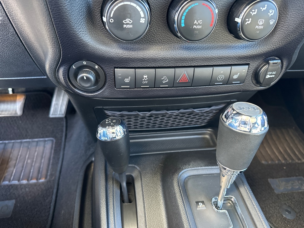 Jeep Wrangler Unlimited 4WD 4dr Altitude 2014