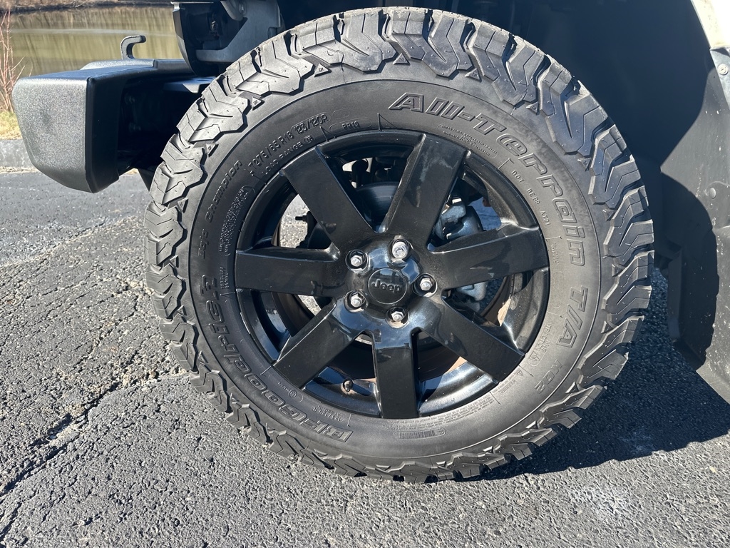 Jeep Wrangler Unlimited 4WD 4dr Altitude 2014