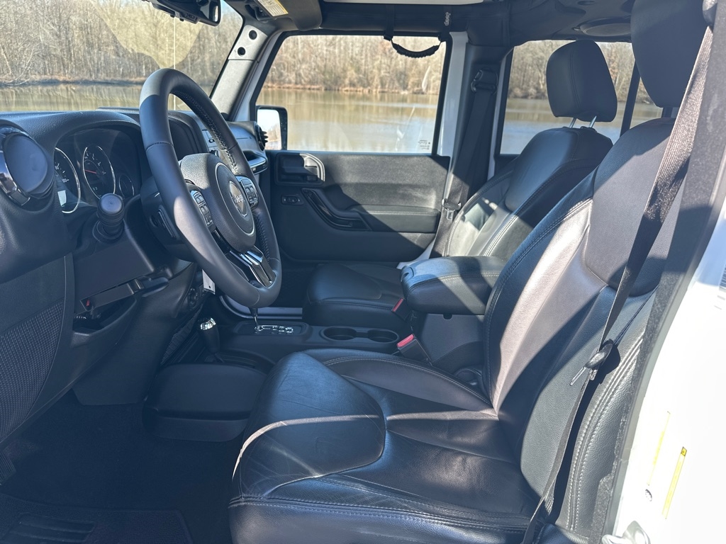 Jeep Wrangler Unlimited 4WD 4dr Altitude 2014