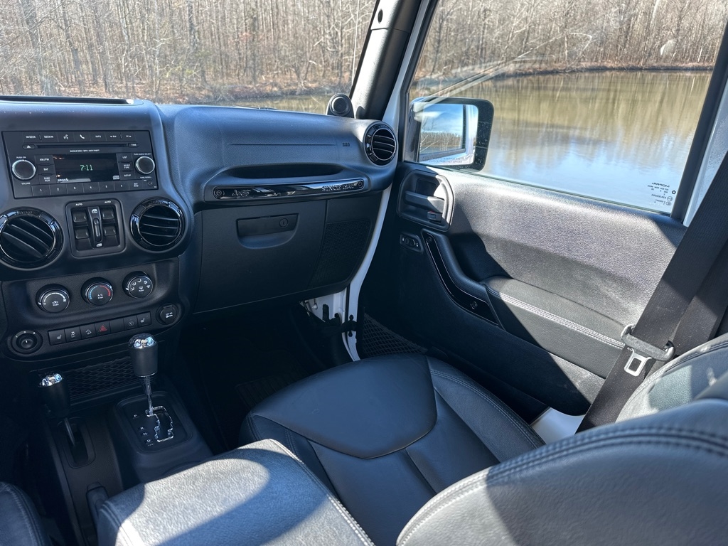 Jeep Wrangler Unlimited 4WD 4dr Altitude 2014
