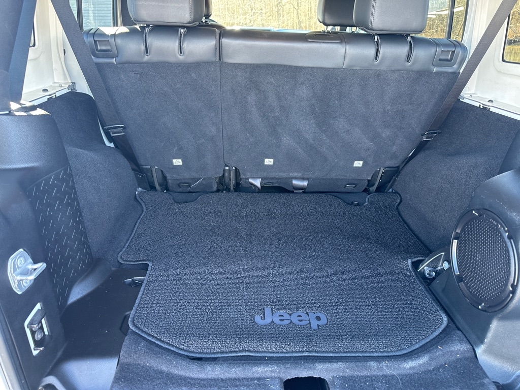 Jeep Wrangler Unlimited 4WD 4dr Altitude 2014