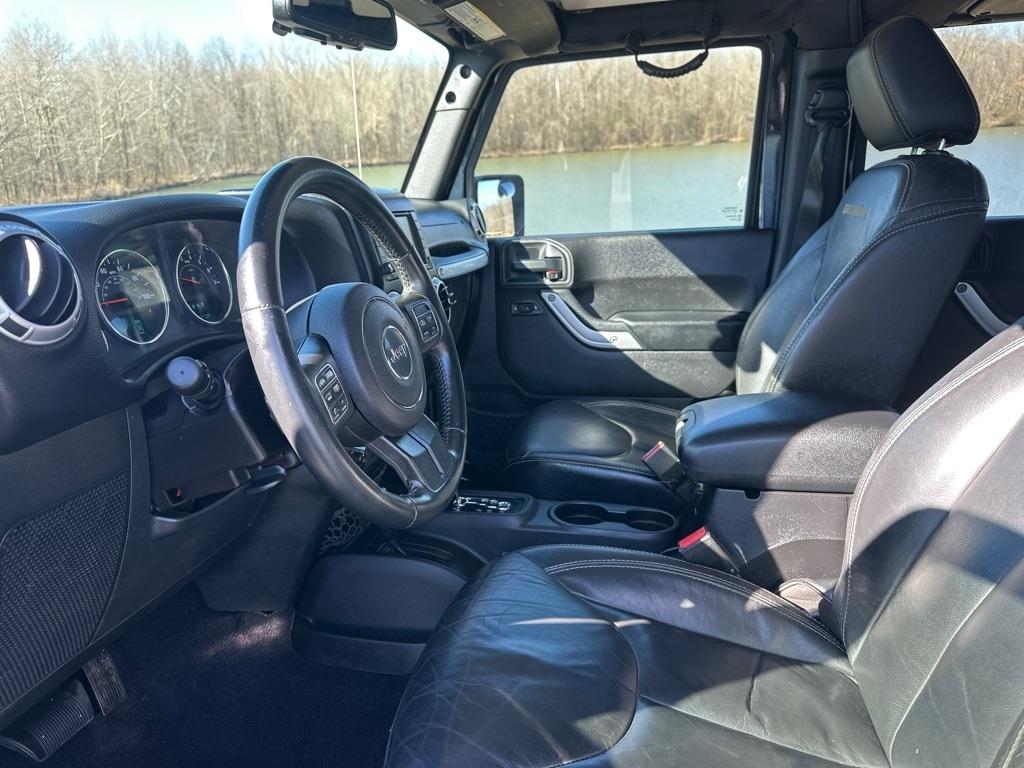 Jeep Wrangler Unlimited 4WD 4dr Sahara 2015