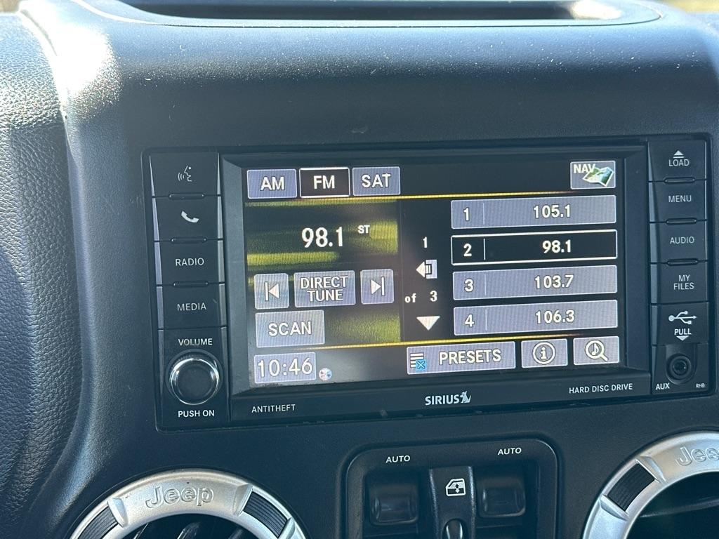 Jeep Wrangler Unlimited 4WD 4dr Sahara 2015