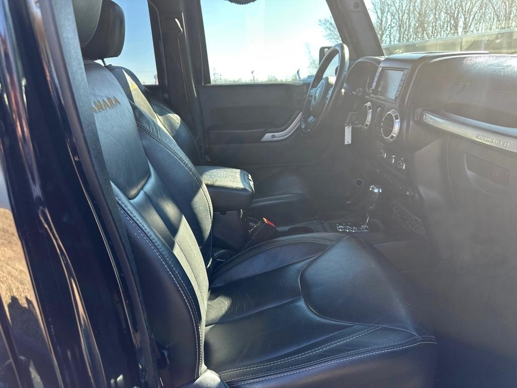 Jeep Wrangler Unlimited 4WD 4dr Sahara 2015