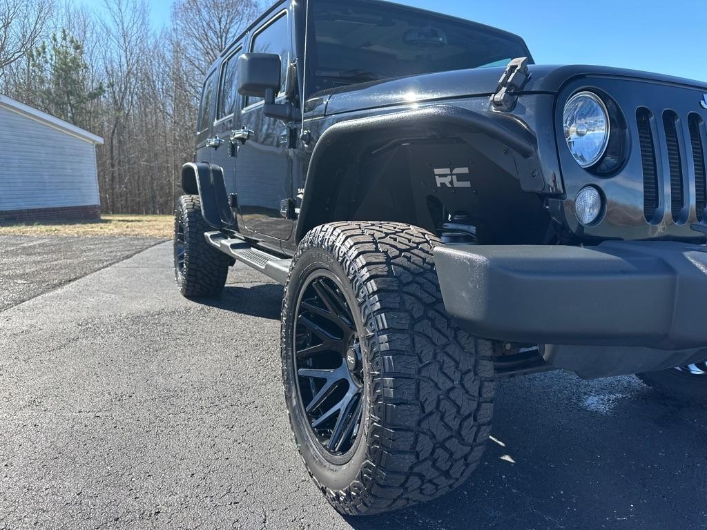 Jeep Wrangler Unlimited 4WD 4dr Sahara 2015