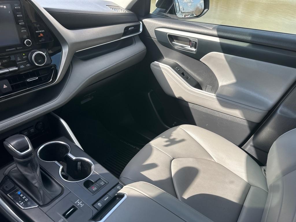 Toyota Highlander XLE FWD (Natl) 2020