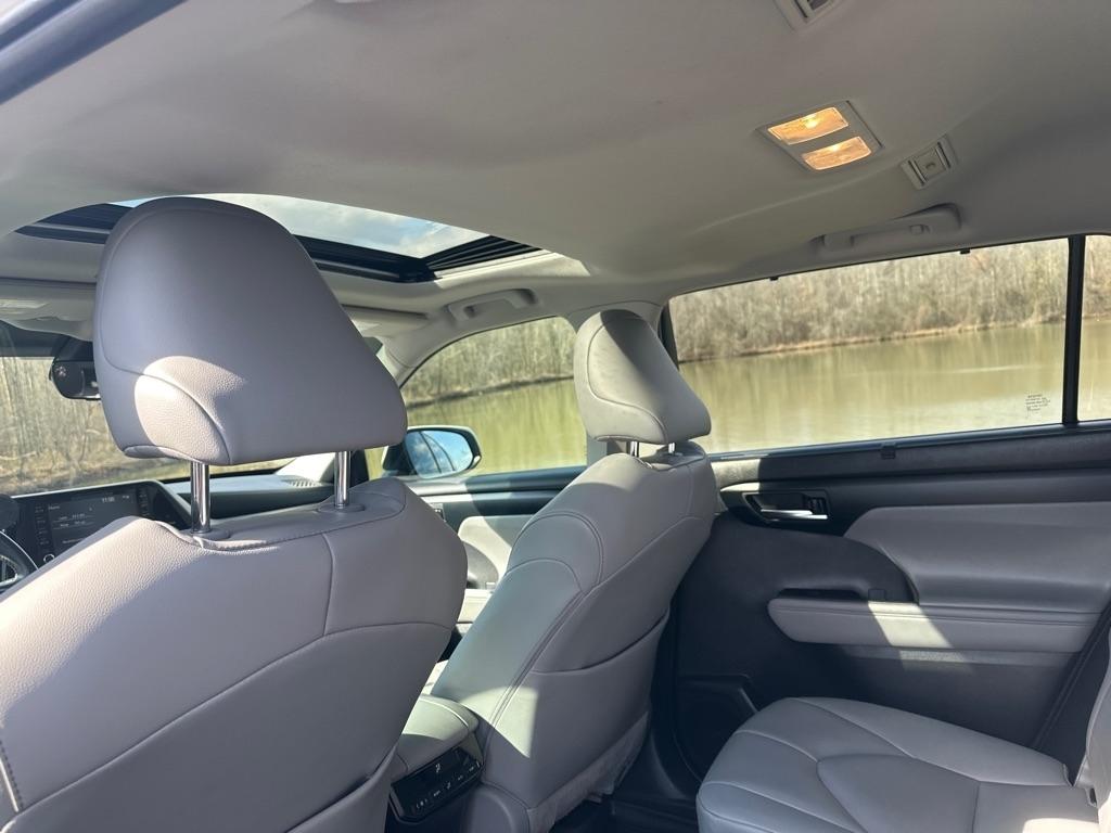 Toyota Highlander XLE FWD (Natl) 2020