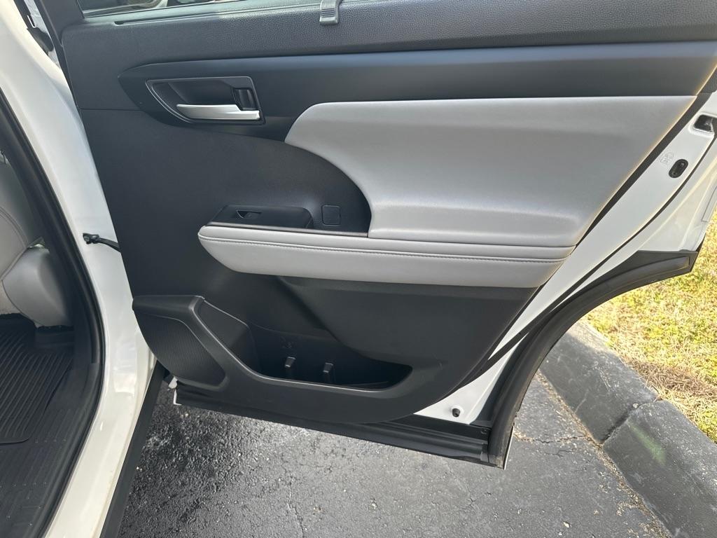 Toyota Highlander XLE FWD (Natl) 2020