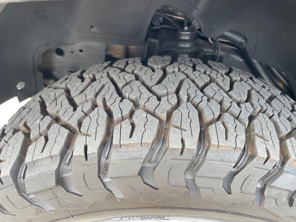 Chevrolet Silverado 1500 Reg Cab 119.0" WB 4WD LS 1999