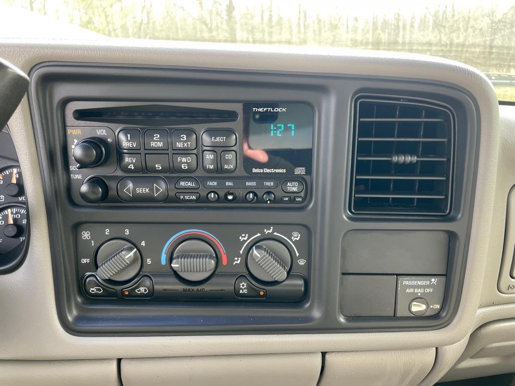 Chevrolet Silverado 1500 Reg Cab 119.0" WB 4WD LS 1999