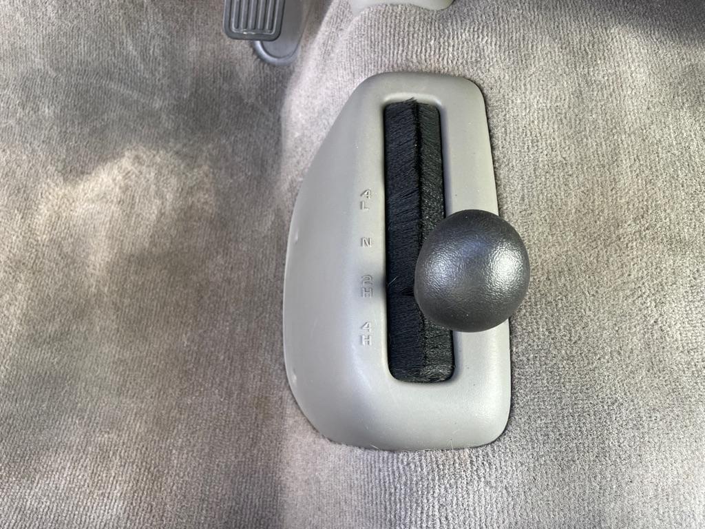 Chevrolet Silverado 1500 Reg Cab 119.0" WB 4WD LS 1999