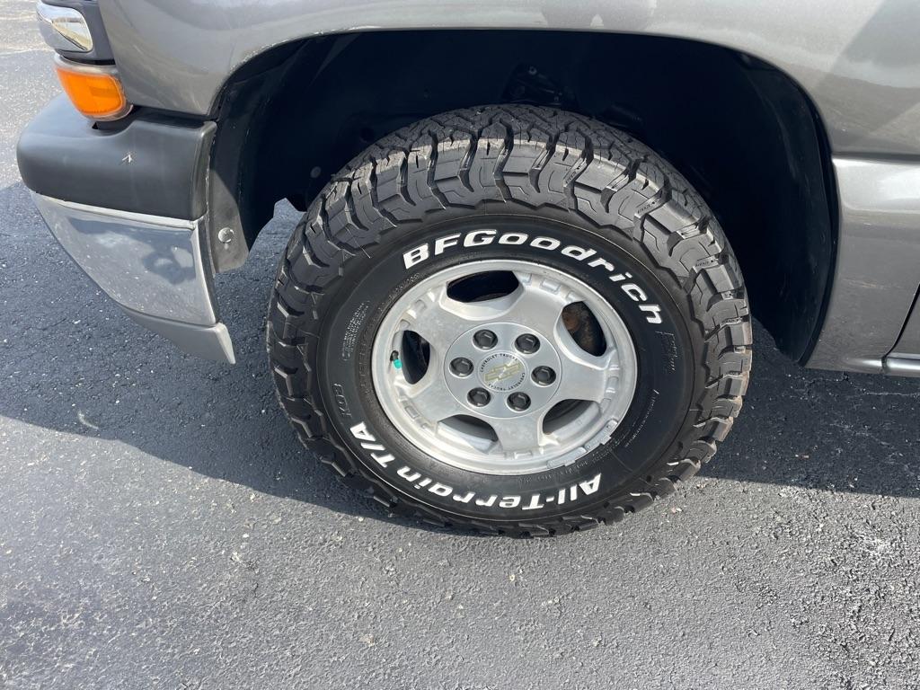 Chevrolet Silverado 1500 Reg Cab 119.0" WB 4WD LS 1999