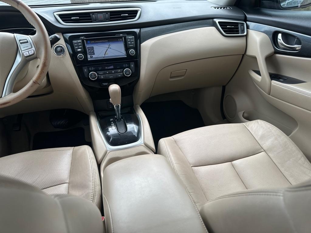 Nissan Rogue FWD 4dr SV 2015