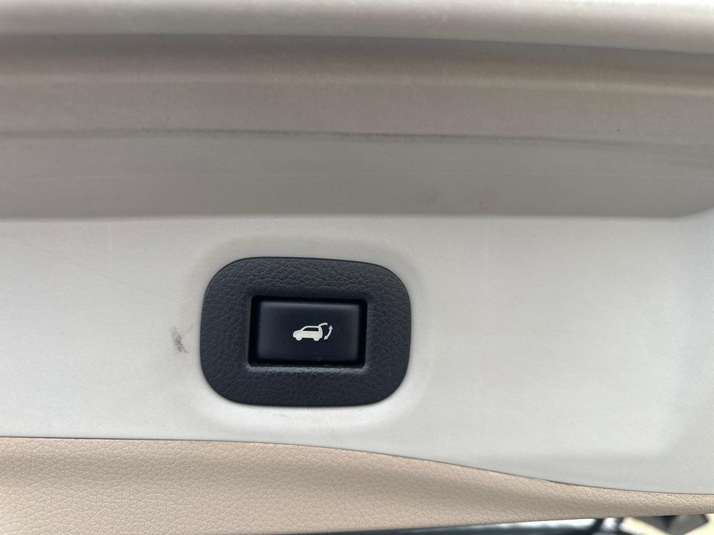 Nissan Rogue FWD 4dr SV 2015