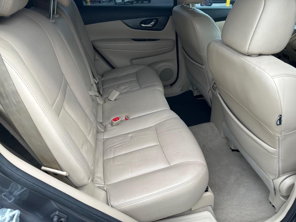 Nissan Rogue FWD 4dr SV 2015