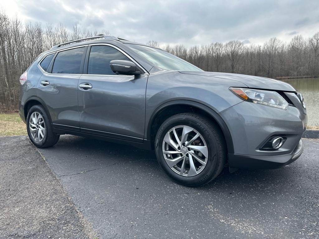 Nissan Rogue FWD 4dr SV 2015