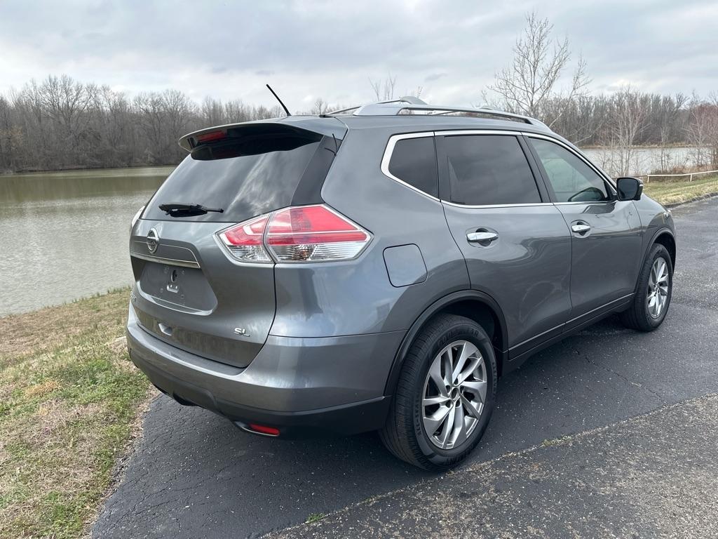 Nissan Rogue FWD 4dr SV 2015