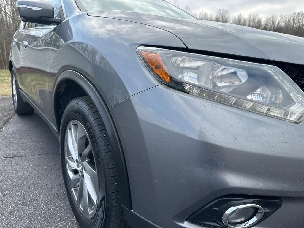 Nissan Rogue FWD 4dr SV 2015