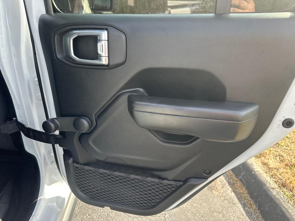 Jeep Gladiator Willys Sport 4x4 2021