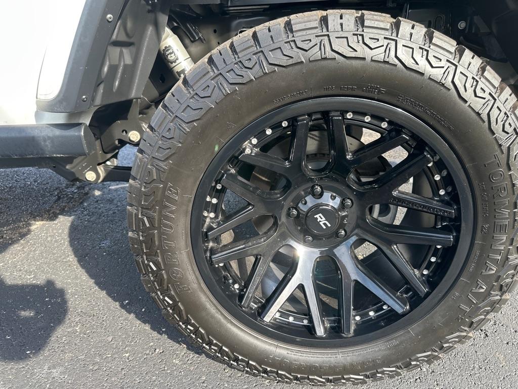 Jeep Gladiator Willys Sport 4x4 2021