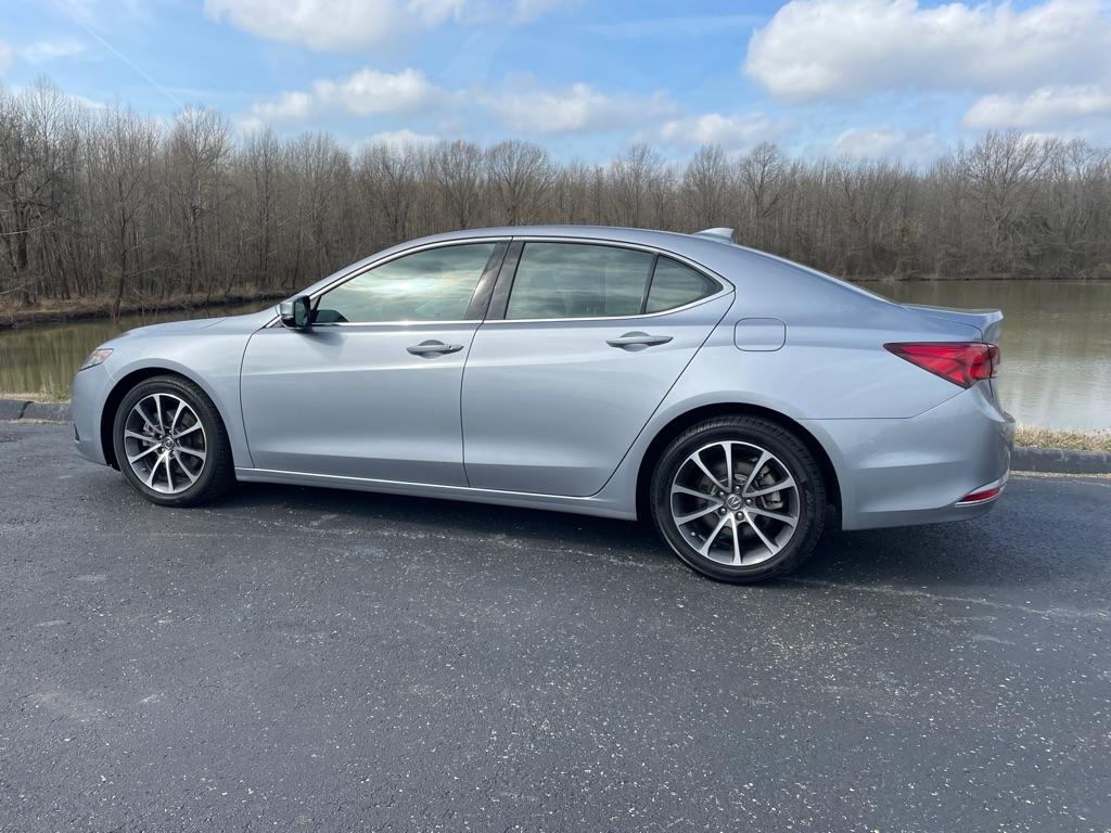 Acura TLX 4dr Sdn FWD V6 Advance 2015