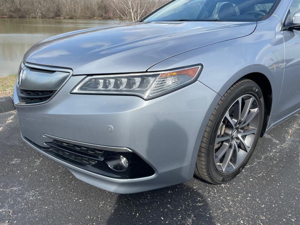 Acura TLX 4dr Sdn FWD V6 Advance 2015
