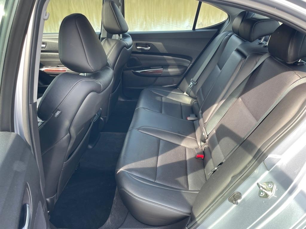 Acura TLX 4dr Sdn FWD V6 Advance 2015